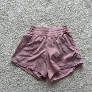 Lululemon Hotty Hot HR Lined 4"